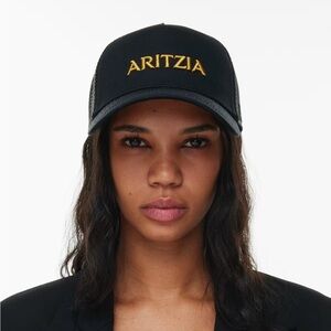 Aritzia logo trucker hat